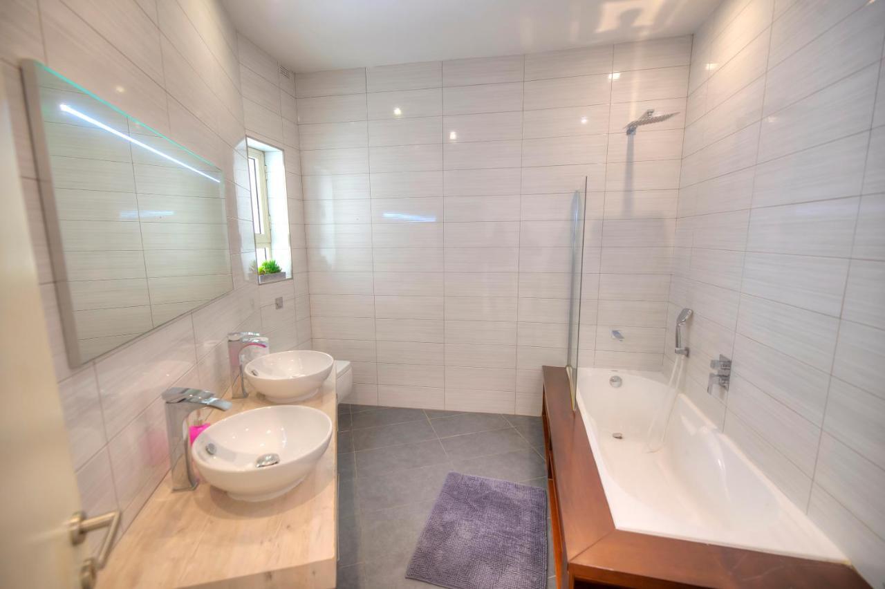 Spacious 4 Bedrooms With Sea View Balcony Goslm-3 Sliema Ngoại thất bức ảnh